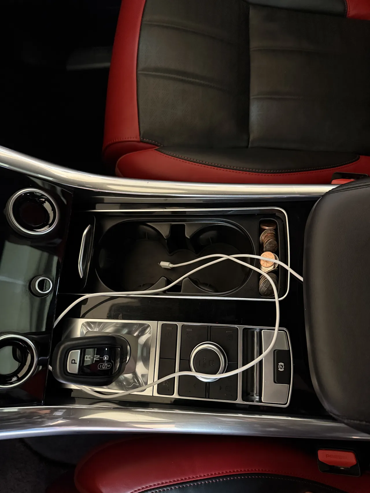 Red leather center console - Premium interior in Draper